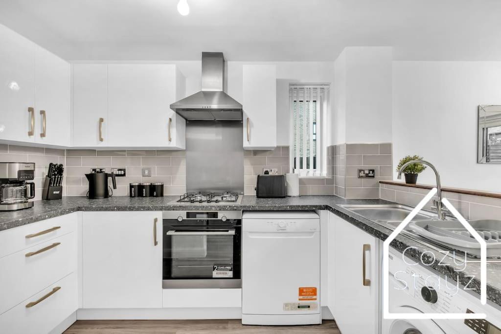 Newly Stunning City Centre Home By Cozy Stayz Birmingham Luaran gambar